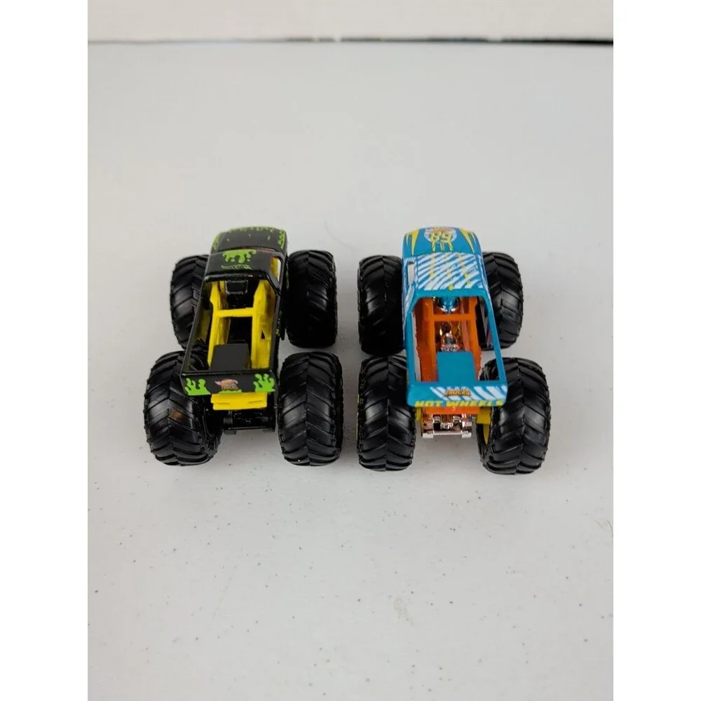 Hot Wheels Monster Trucks Color Shifters Blue Green And Black Slime Lot Of 2